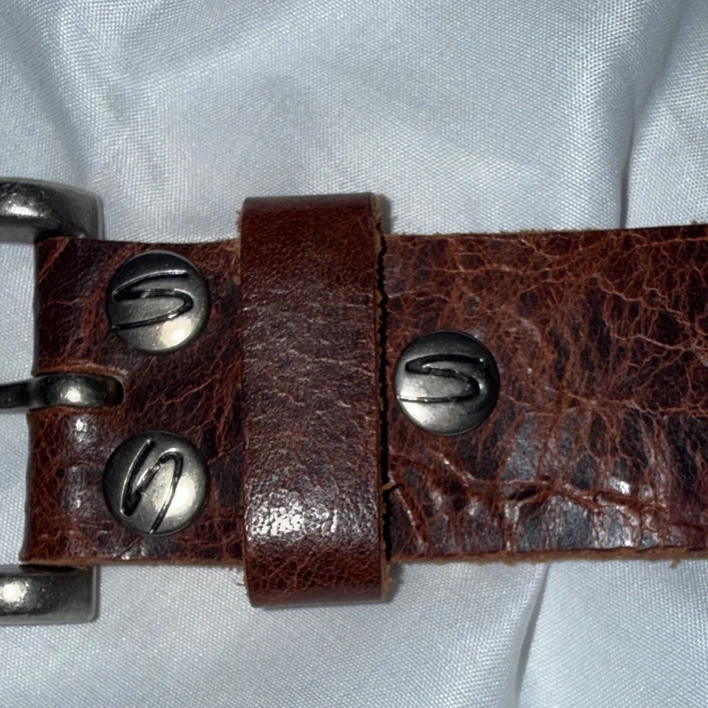 Silver Jeans Men's Distressed Brown Leather Belt with Metal Buckle